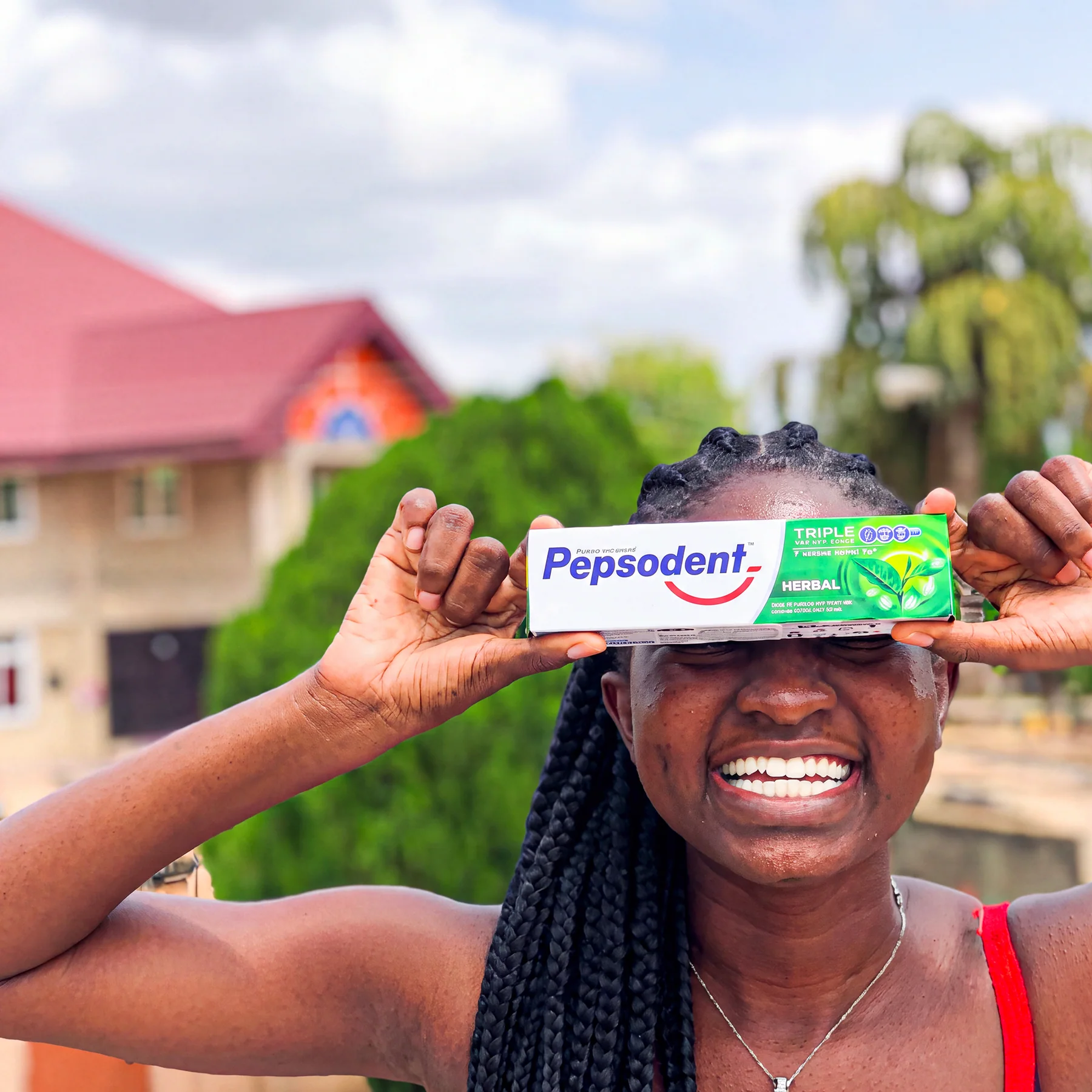 Pepsodent campaign moment 2